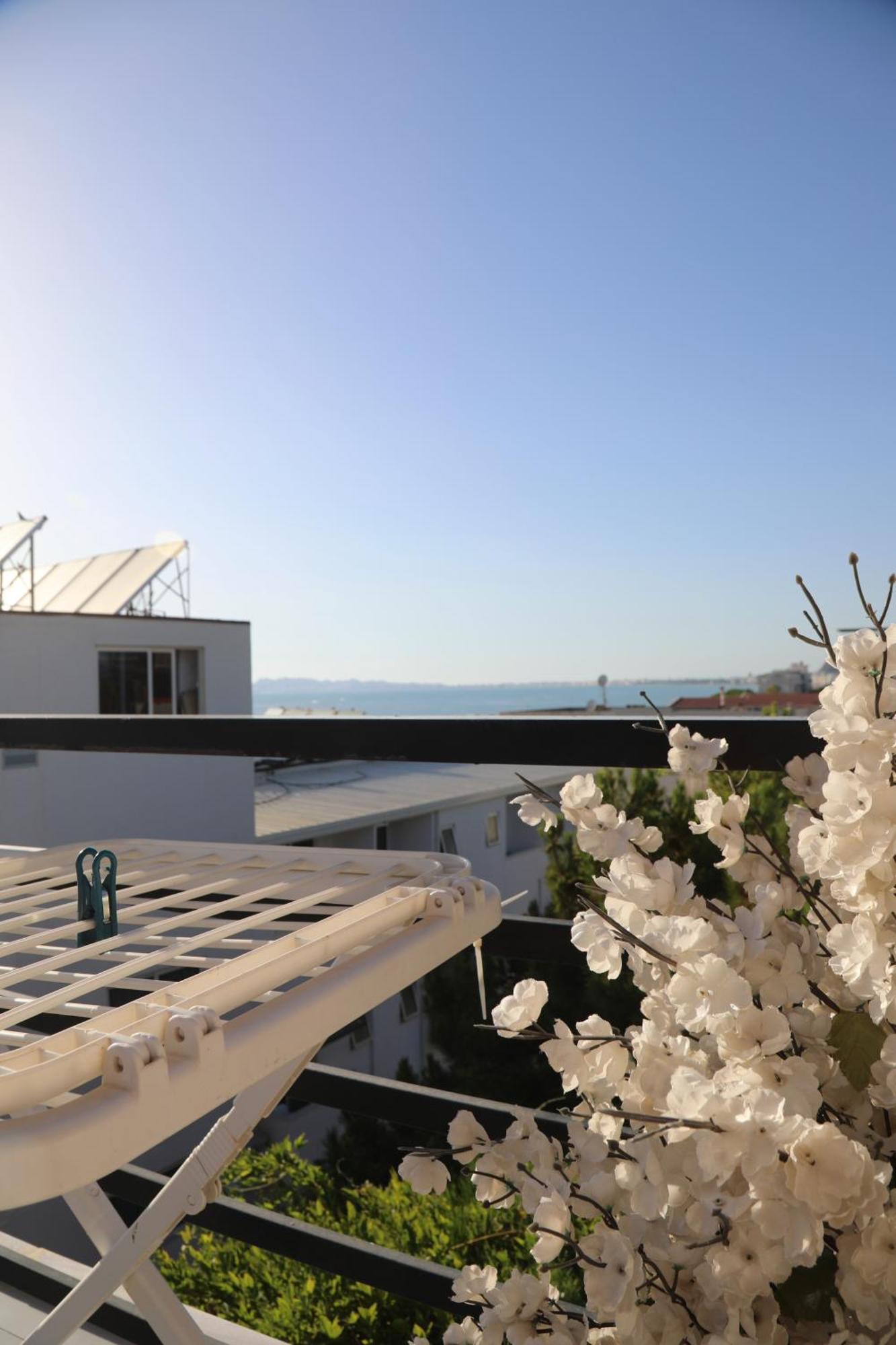 Sea View Apartments Golem  Luaran gambar
